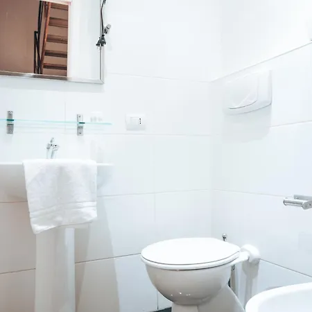 Up&down Apartment *